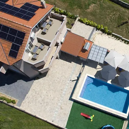 Marana - Five Bedroom Vikendica *