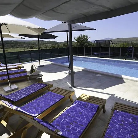 Marana - Five Bedroom * Cavoglave