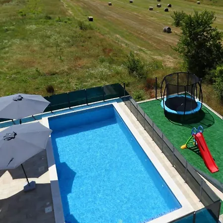 Vikendica Marana - Five Bedroom *